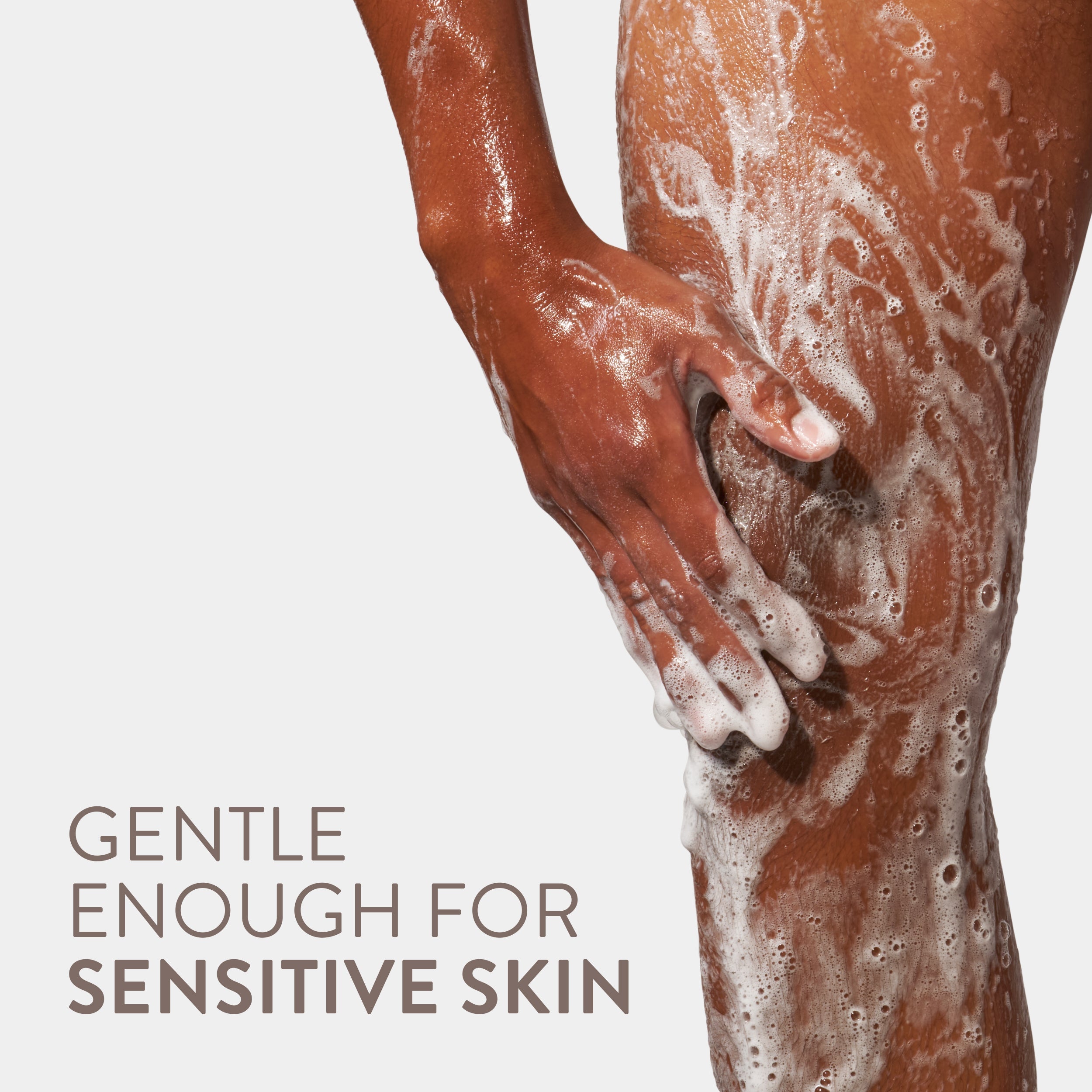 Body Wash Santal and Leather 18oz Classic Everyday Essential