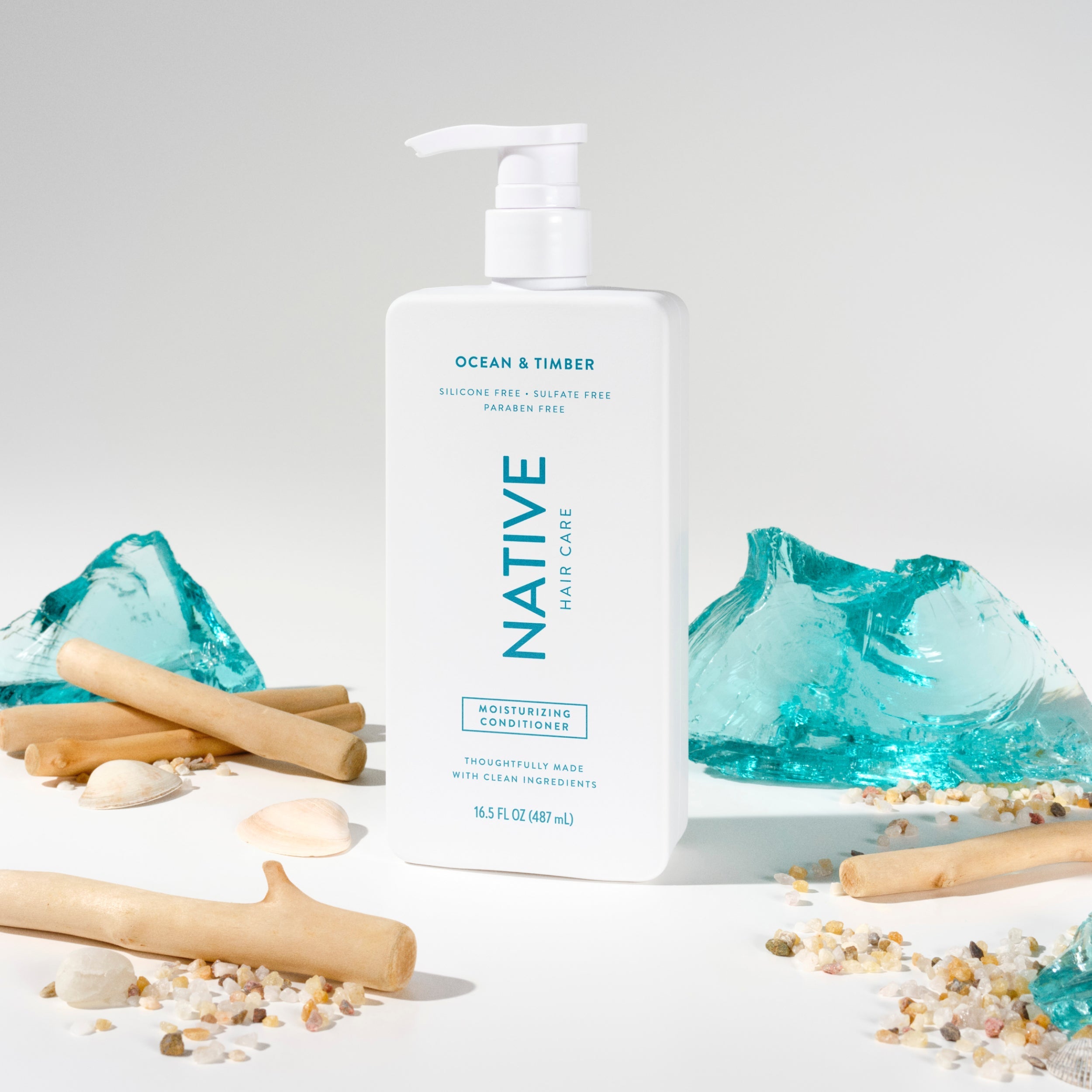 Moisturizing Conditioner Ocean and Timber 16.5oz Classic Everyday Essential