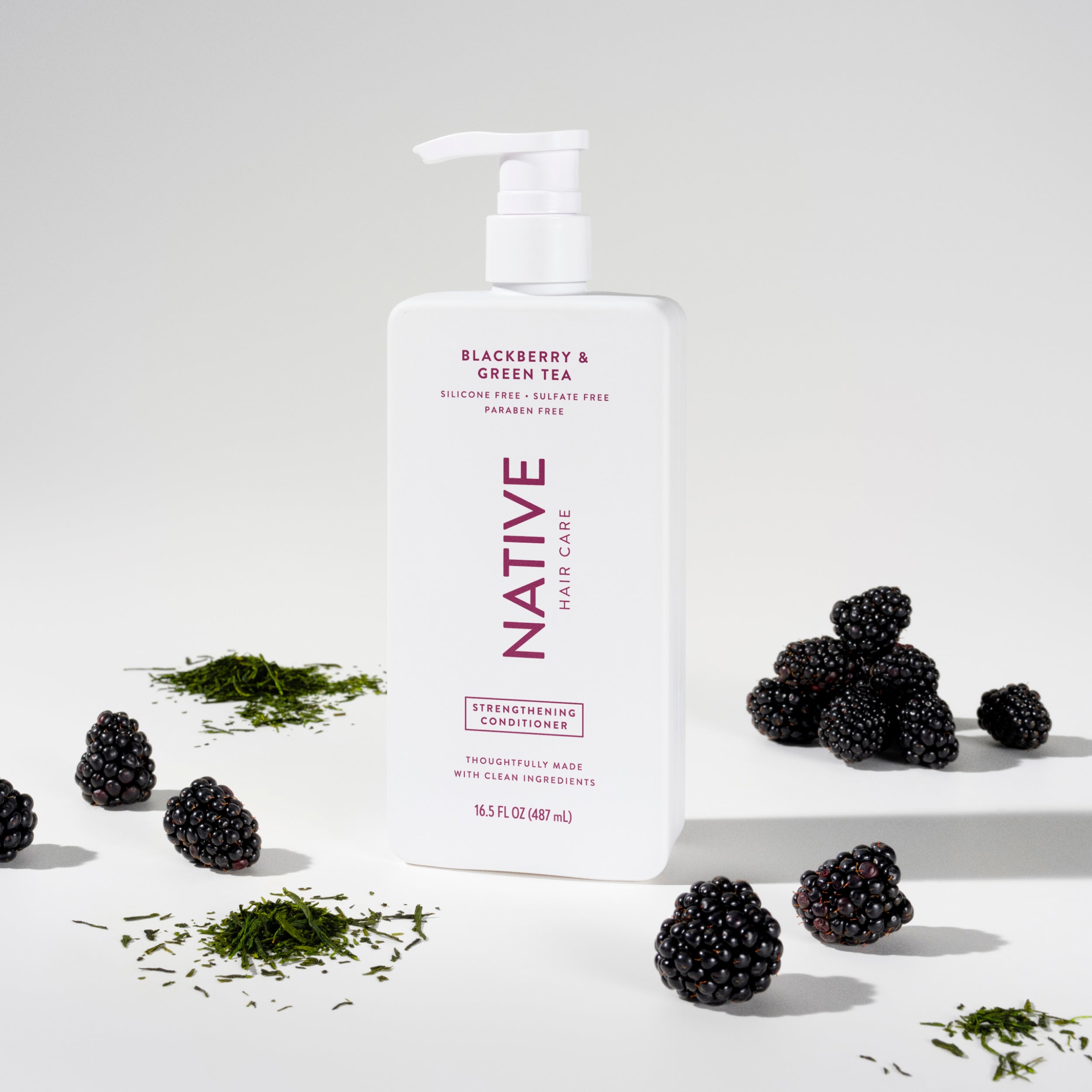 Strengthening Conditioner Blackberry and Green Tea 16.5oz Classic Everyday Essential